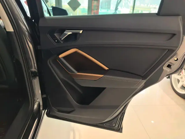 Audi Q3 — Фото автомобиля 18