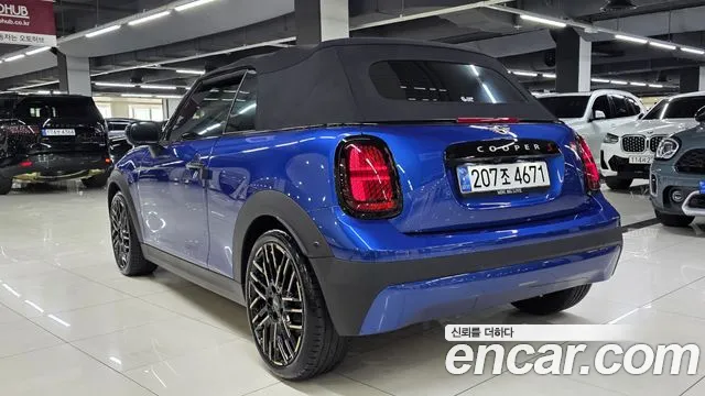 Mini Cooper Convertible — Фото автомобиля 8