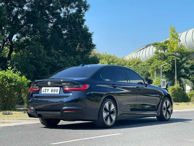 BMW i3 — Фото автомобиля 5