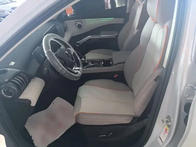 BYD Yuan PLUS — Фото автомобиля 14