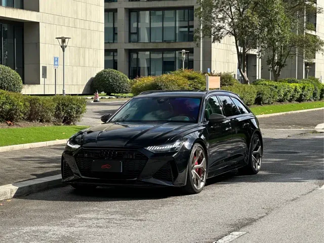 Фотография автомобиля — Audi RS 6