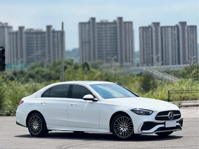 Mercedes-Benz C-Class — Фото автомобиля 3
