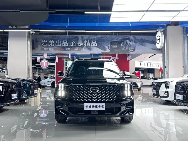GAC Trumpchi GS8 — Фото автомобиля 4