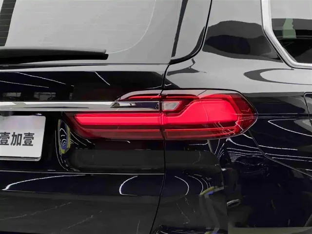BMW X7 — Фото автомобиля 18