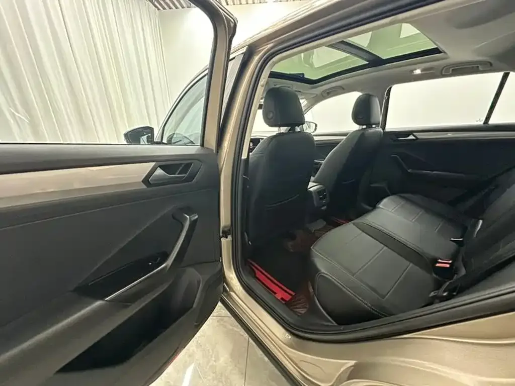 Volkswagen Volkswagen T-ROC 2022 280TSI DSG 2WD Elite PLUS — Фото автомобиля 8