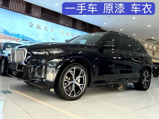 Фотография автомобиля — BMW X5