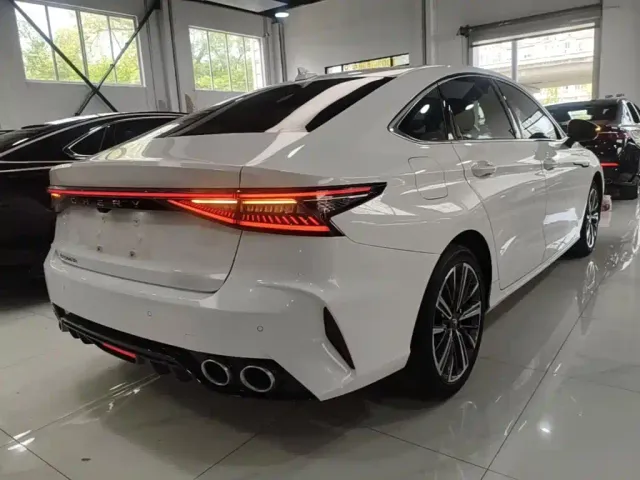 Chery Arrizo 8 — Фото автомобиля 6