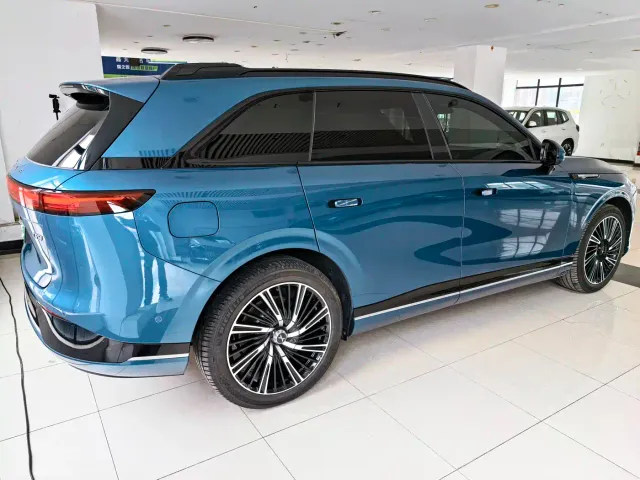 Xpeng G9 — Фото автомобиля 16
