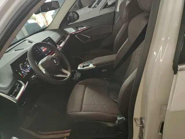BMW X1 — Фото автомобиля 14