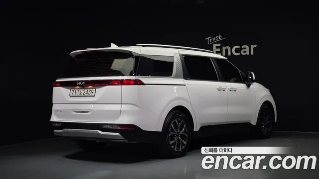 Kia Canival Carnival 4 поколение 11 мест Prestige — Фото автомобиля 2