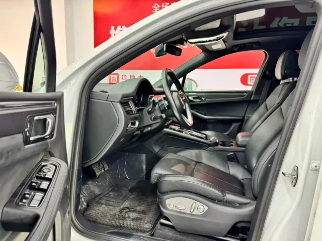Porsche Macan — Фото автомобиля 4