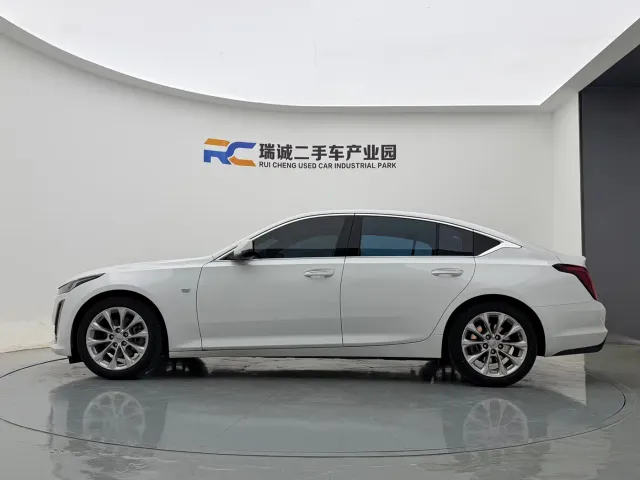 Cadillac CT5 — Фото автомобиля 7