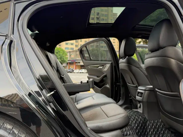 Cadillac CT5 — Фото автомобиля 25
