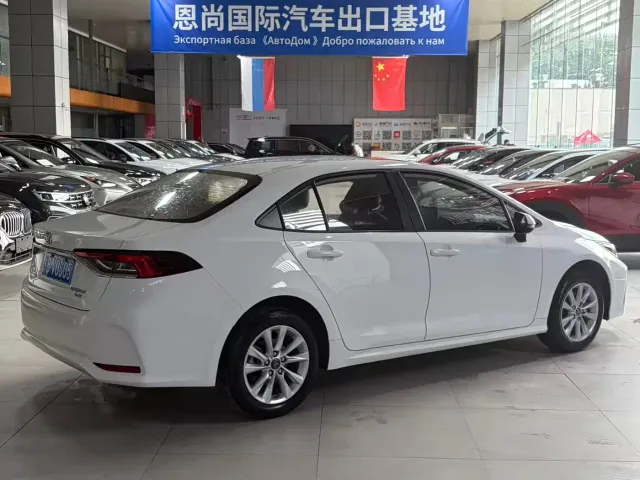 Toyota Corolla — Фото автомобиля 3