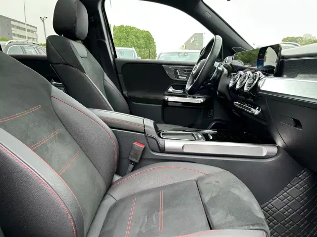 Mercedes-Benz GLB AMG — Фото автомобиля 15