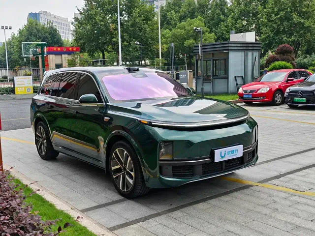 Li Auto L9 — Фото автомобиля 3