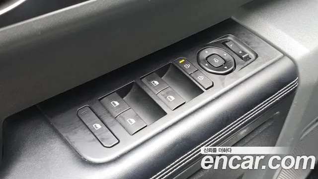 Kia Tasman Tasman 2.5T Бензин 4WD — Фото автомобиля 30
