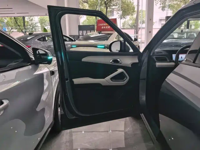 BYD Yuan UP — Фото автомобиля 7