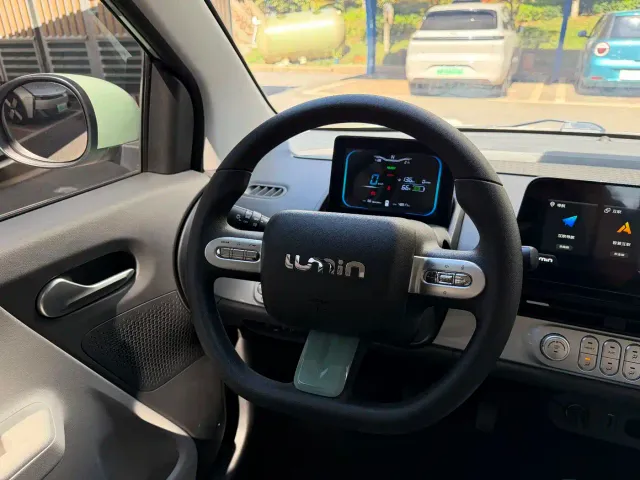 Changan Lumin — Фото автомобиля 15