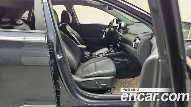 Hyundai Kona New — Фото автомобиля 16