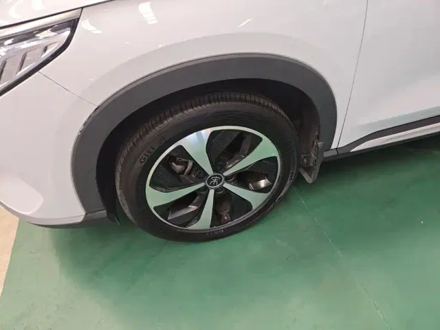 BYD Song PLUS — Фото автомобиля 22