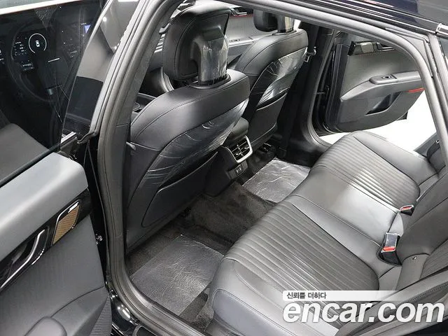 Hyundai Grandeur GN7 — Фото автомобиля 11