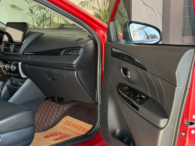 Toyota YARiS L Zhi Xuan — Фото автомобиля 16