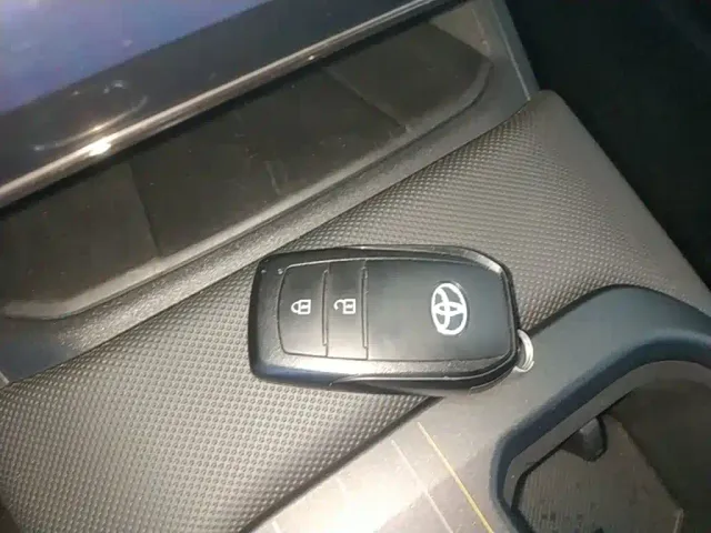 Toyota bZ5 — Фото автомобиля 8