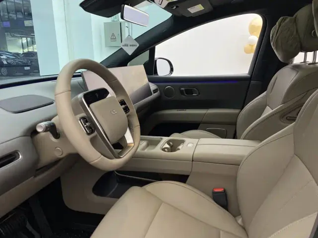 Li Auto i6 — Фото автомобиля 20
