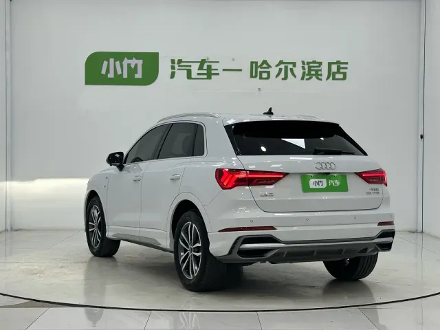 Audi Q3 — Фото автомобиля 4