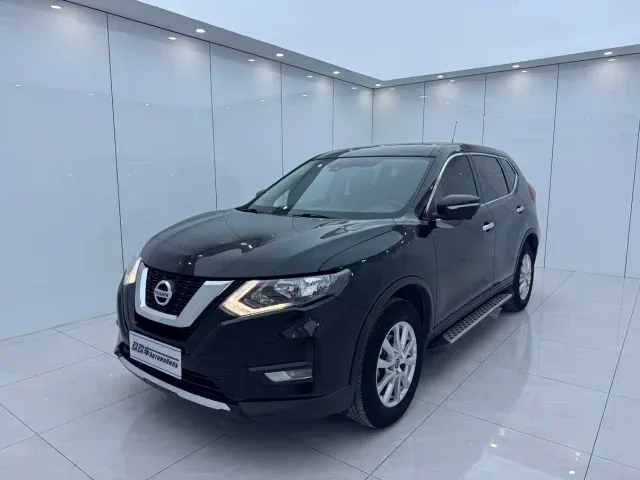 Фотография автомобиля — Nissan X-Trail