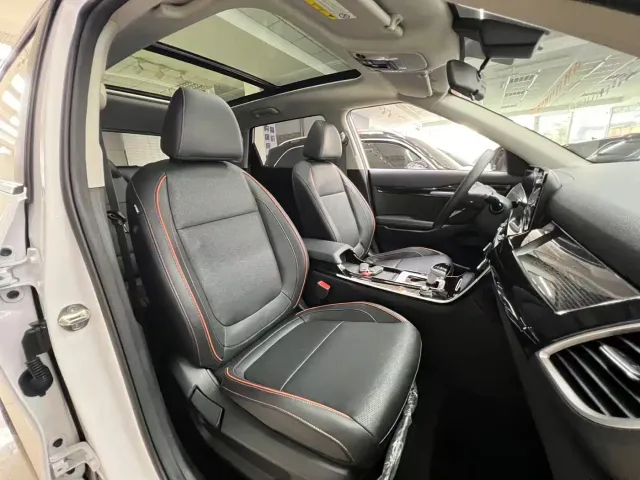 Kia Seltos — Фото автомобиля 23