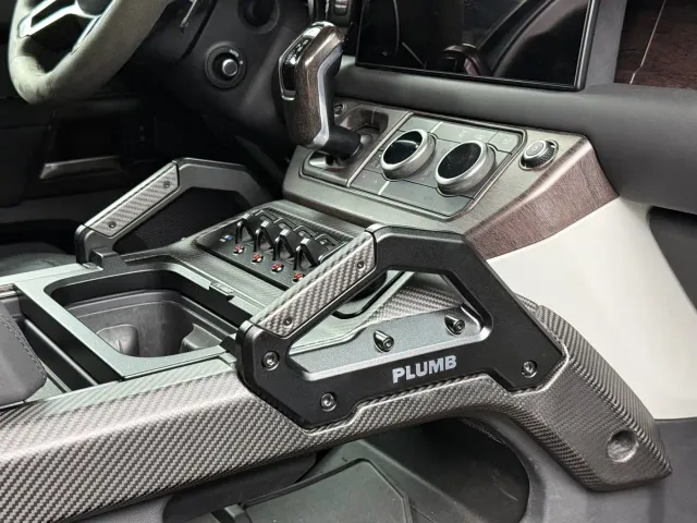 Land Rover Defender — Фото автомобиля 18