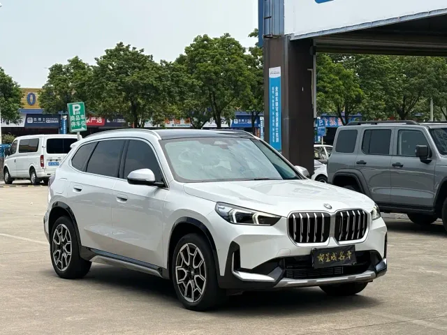 BMW X1 — Фото автомобиля 3