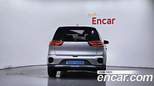 Kia Niro Niro Plus Earth — Фото автомобиля 4