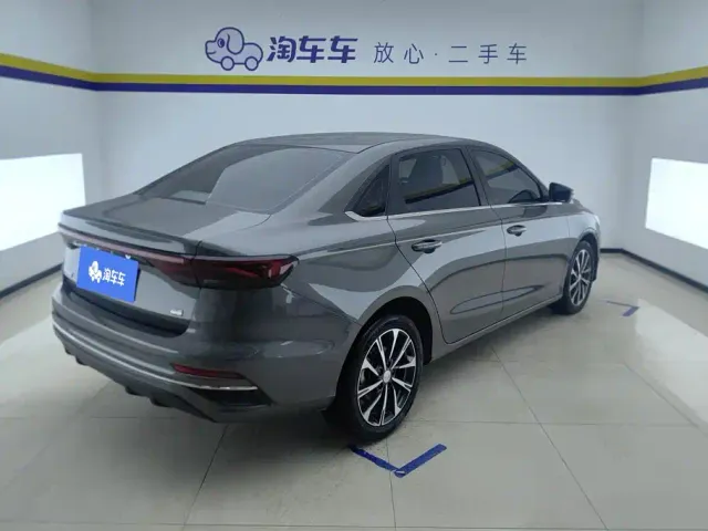 Geely Emgrand — Фото автомобиля 3