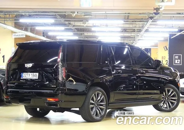 Cadillac Escalade Generation 5 — Фото автомобиля 3