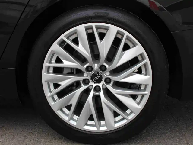 Audi A7L — Фото автомобиля 11