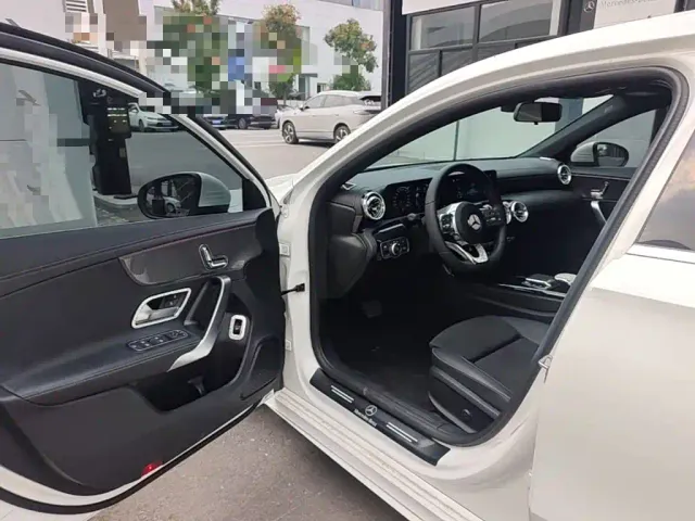 Mercedes-Benz A-Class — Фото автомобиля 15