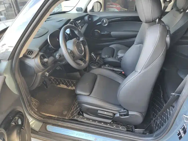 MINI Hatch — Фото автомобиля 14