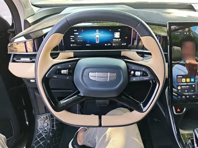 Geely Boyue L — Фото автомобиля 10