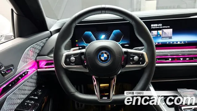 BMW i7 G70 — Фото автомобиля 16
