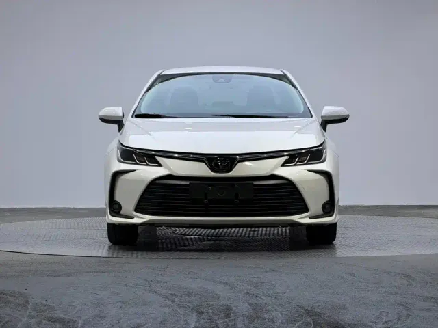 Toyota Corolla — Фото автомобиля 8