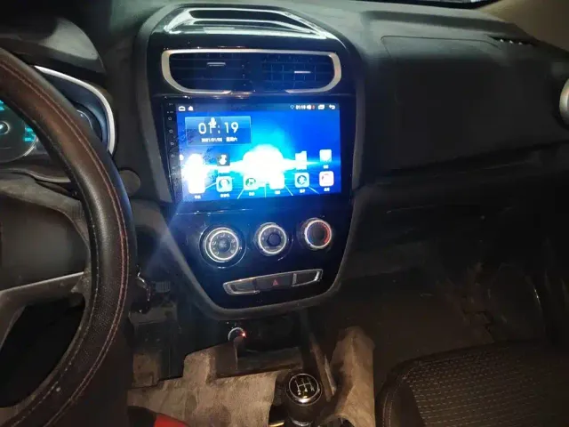 SWM Motor SWM X2 — Фото автомобиля 9