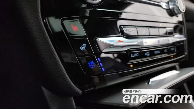 Ford Explorer — Фото автомобиля 23