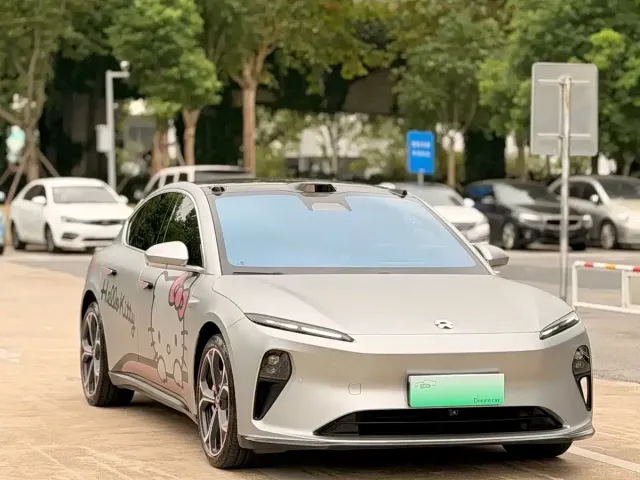 NIO NIO ET5 2022 75kWh — Фото автомобиля 3
