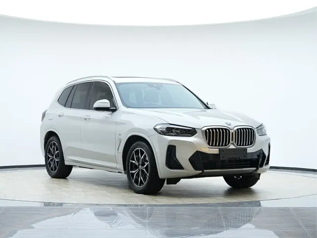 BMW X3 — Фото автомобиля 3