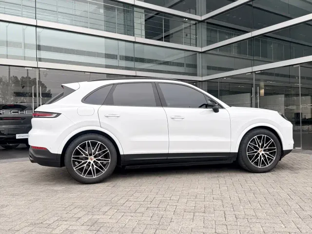 Porsche Cayenne — Фото автомобиля 4