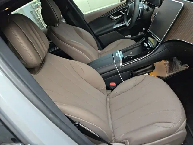 Mercedes-Benz EQE SUV — Фото автомобиля 24