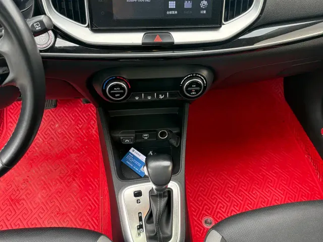 Kia KX1 — Фото автомобиля 9